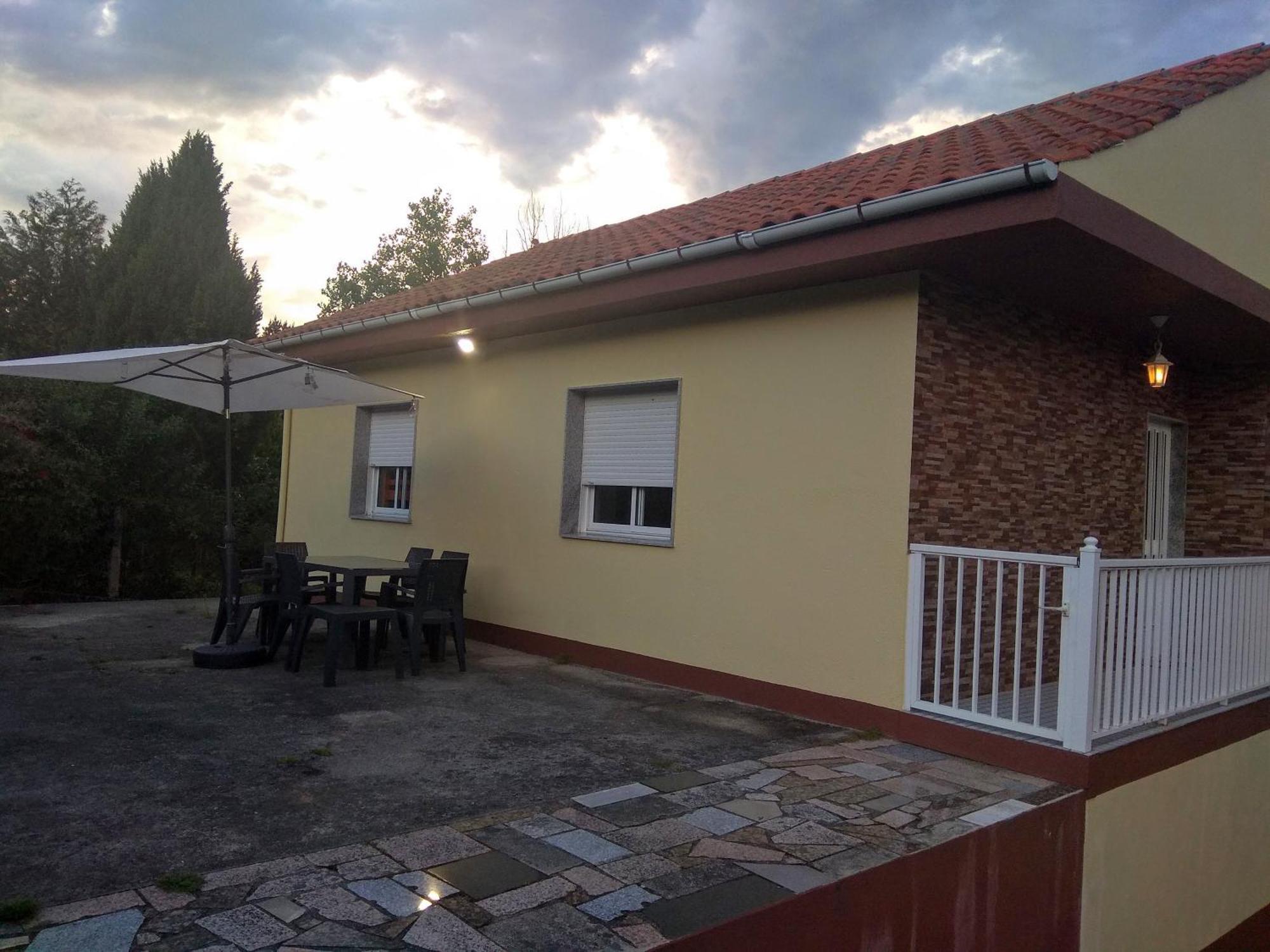 Secondary Home Lobios Esterno foto